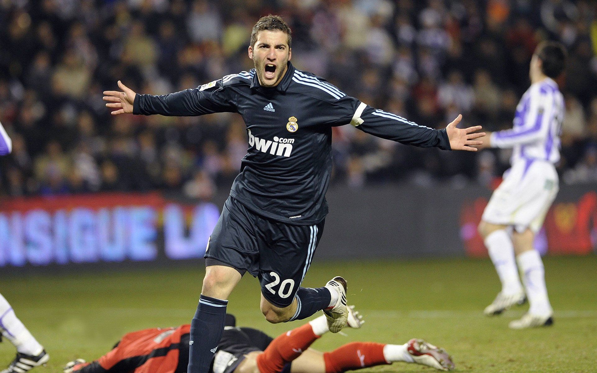 加拿大男队整体体能储备充足，加拿大男篮队