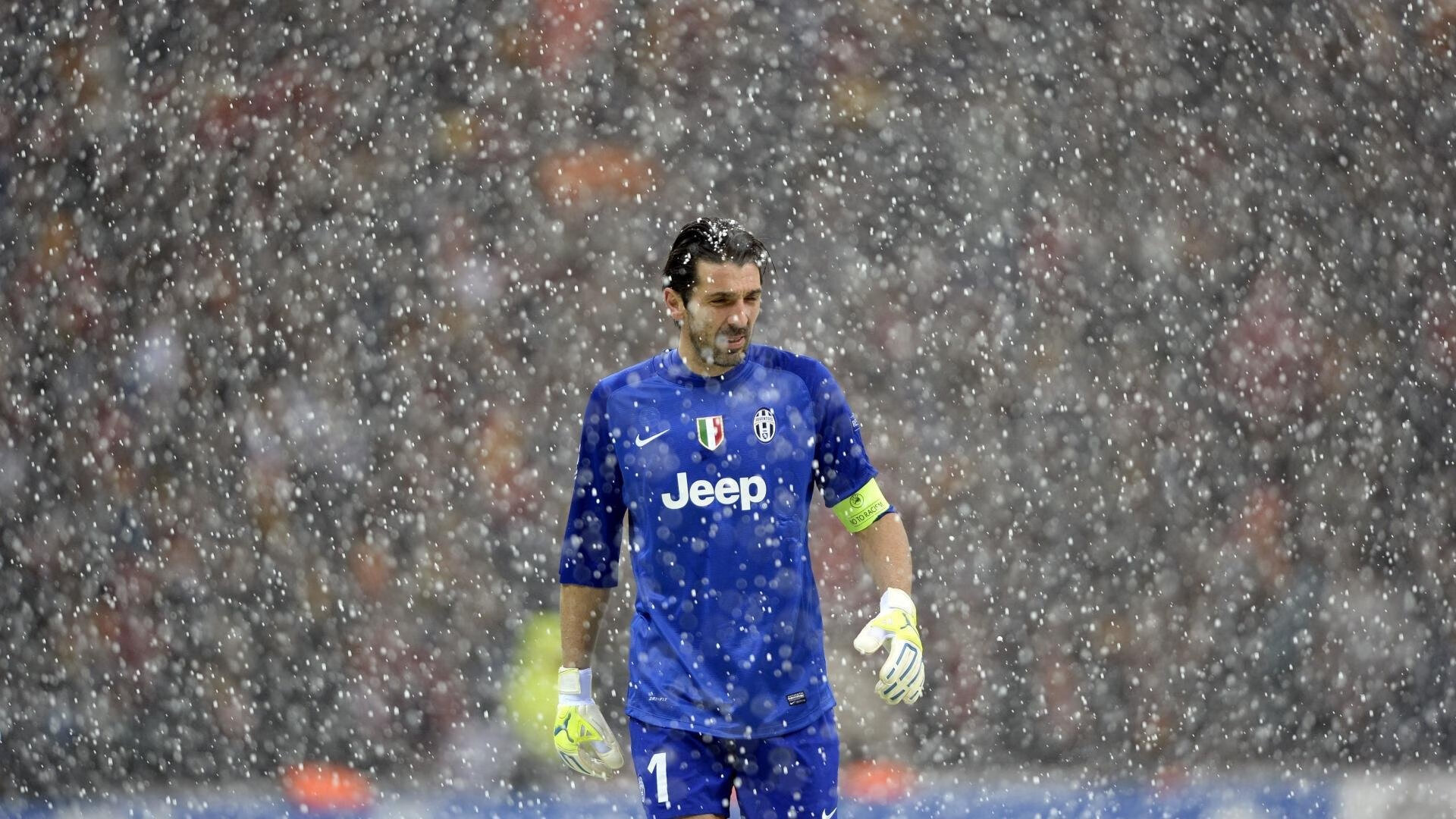 库里为慈善拍摄宣传片呼吁环保，库里慈善事业