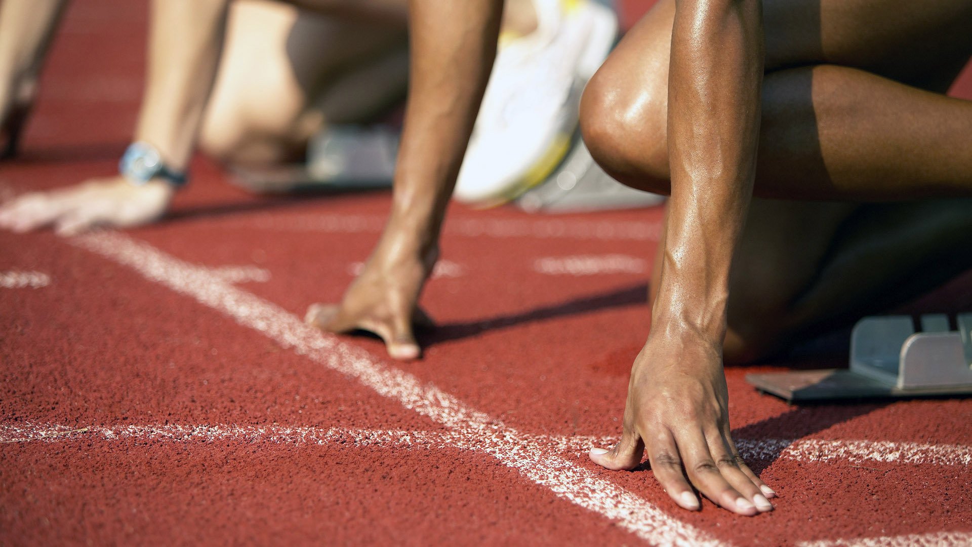 德国希望之星梅尔滕斯挑战长距离极限